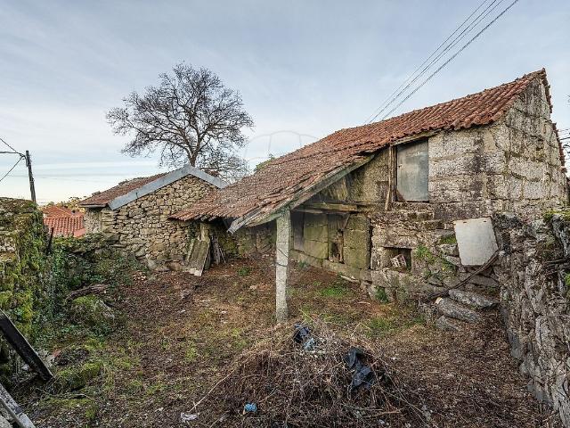 Moradia T3 à venda em Fafe