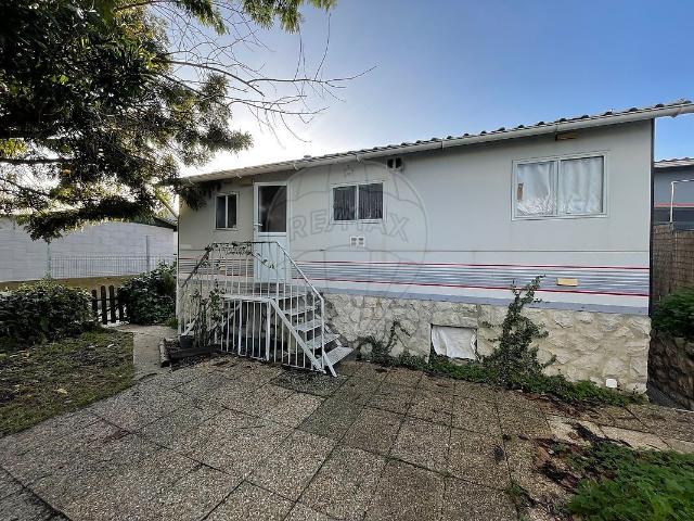 Moradia T3 à venda em Fernão Ferro, Seixal RE/MAX Portugal
