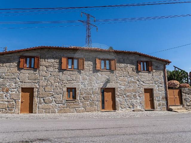 Moradia T3 à venda em Ferreiros, Prozelo e Besteiros, Amares RE/MAX Portugal