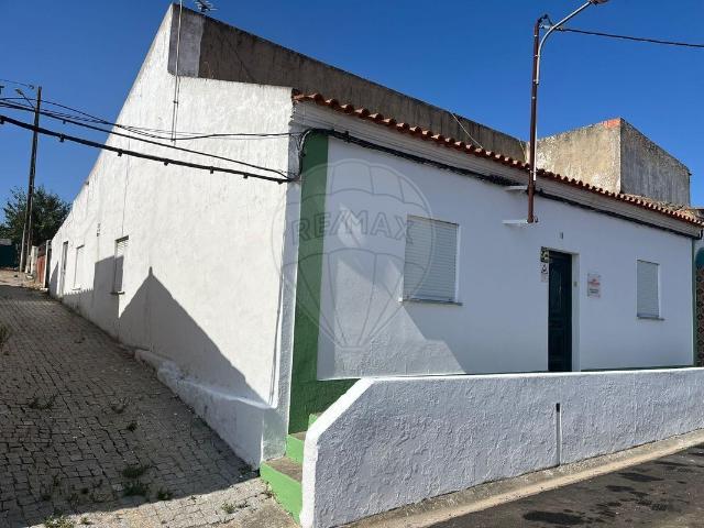 Moradia T3 à venda em Ferreira do Alentejo