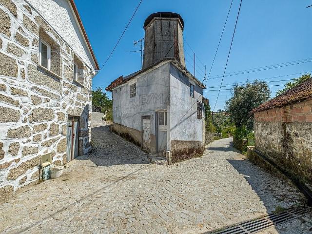 Moradia T3 à venda em Figueiredo de Alva, São Pedro do Sul RE/MAX Portugal