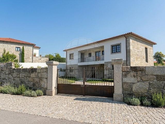 Moradia T3 à venda em Fiscal, Amares RE/MAX Portugal