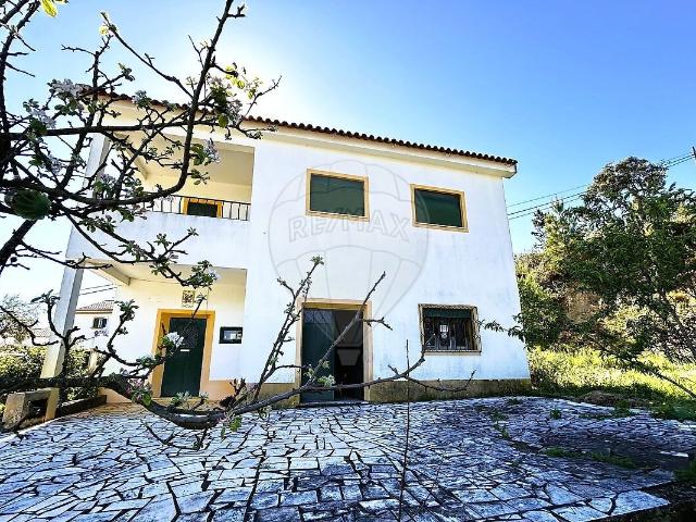Moradia T3 à venda em Fratel, Vila Velha de Ródão RE/MAX Portugal