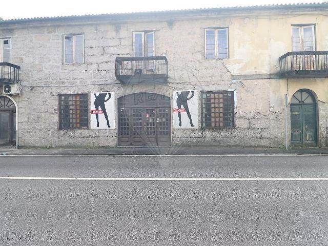 Moradia T3 à venda em Freixo de Cima e de Baixo, Amarante RE/MAX Portugal