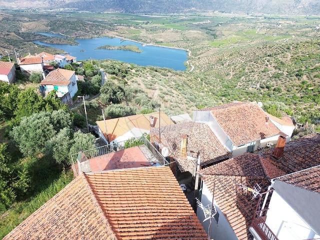 Moradia T3 à venda em Horta da Vilariça, Torre de Moncorvo RE/MAX Portugal