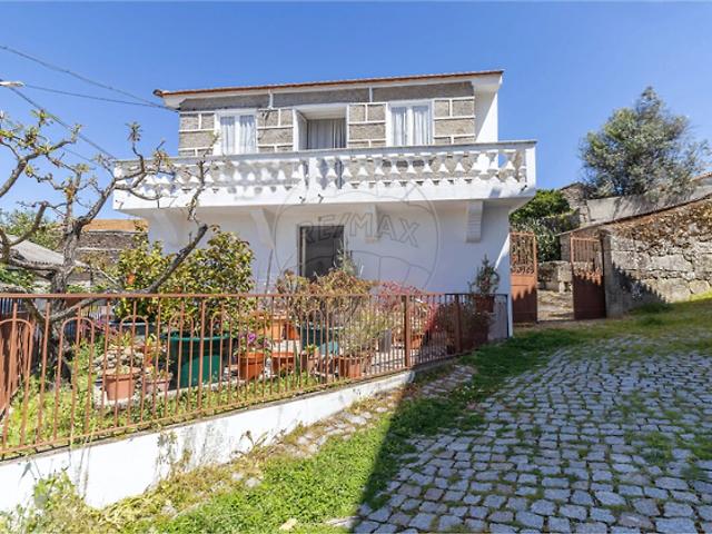 Moradia T3 à venda em Inguias, Belmonte RE/MAX Portugal