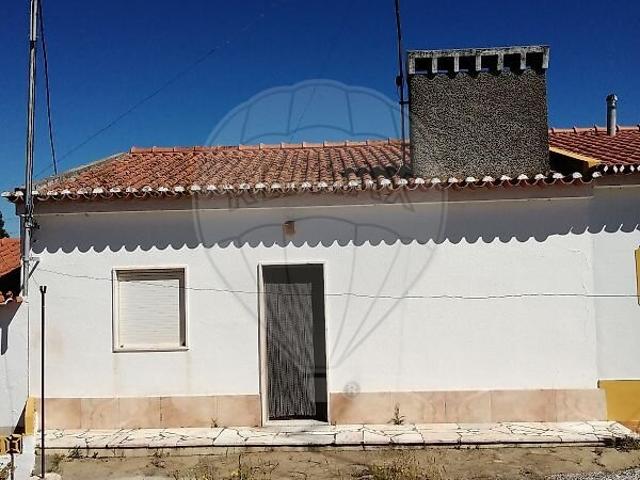 Moradia T3 à venda em Orada, Borba RE/MAX Portugal