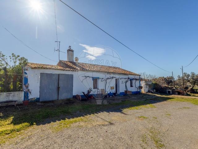 Moradia T3 à venda em Ourique, Ourique RE/MAX Portugal