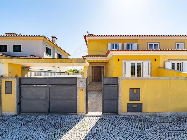 Moradia T3 à venda em Ovar, São João, Arada e São Vicente de Pereira Jusã, Ovar RE/MAX Portugal