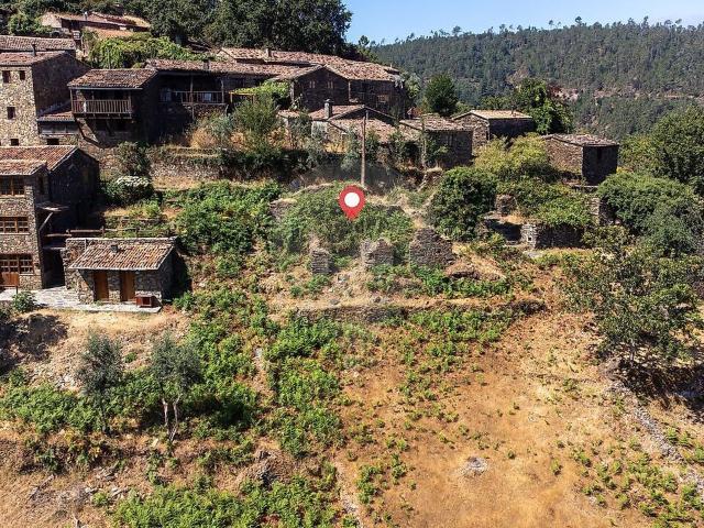 Moradia T3 à venda em Lousã e Vilarinho, Lousã RE/MAX Portugal