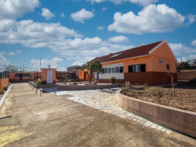 Moradia T3 à venda em Lousa, Loures RE/MAX Portugal