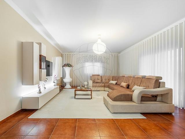 Moradia T3 à venda em Lousada