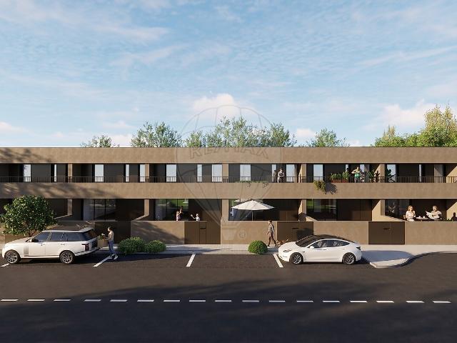 Moradia T3 à venda em Lustosa e Barrosas Santo Estêvão, Lousada RE/MAX Portugal