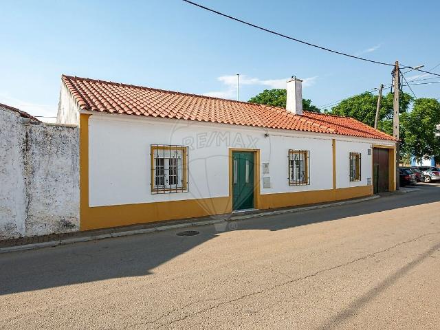 Moradia T3 à venda em Monsaraz, Reguengos de Monsaraz RE/MAX Portugal