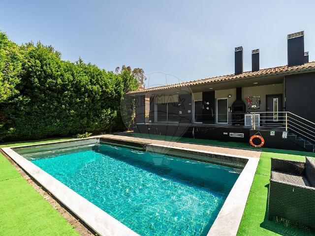 Moradia T3 à venda em Monte Redondo e Carreira, Leiria RE/MAX Portugal