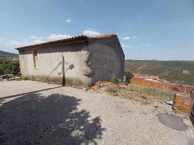 Moradia T3 à venda em Montes da Senhora, Proença a Nova RE/MAX Portugal
