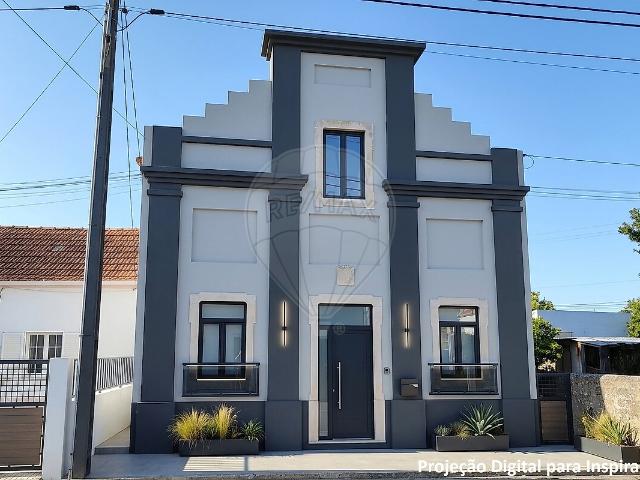 Moradia T3 à venda em Maiorca, Figueira da Foz RE/MAX Portugal