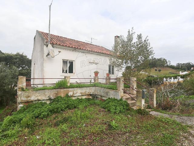 Moradia T3 à venda em Maiorga, Alcobaça RE/MAX Portugal