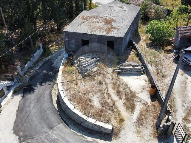 Moradia T3 à venda em Mamouros, Alva e Ribolhos, Castro Daire RE/MAX Portugal