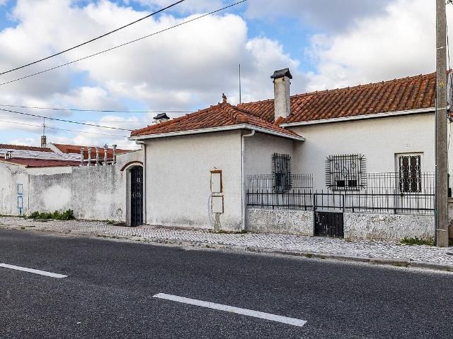 Moradia T3 à venda em Marinha Grande, Marinha Grande RE/MAX Portugal
