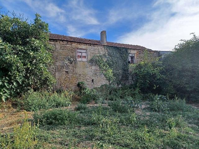 Moradia T3 à venda em Marmeleiro, Guarda RE/MAX Portugal