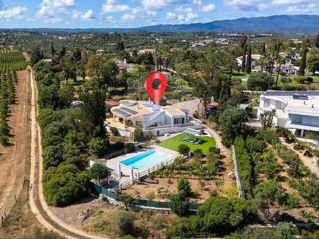 Moradia T3 à venda em Mexilhoeira Grande, Portimão RE/MAX Portugal