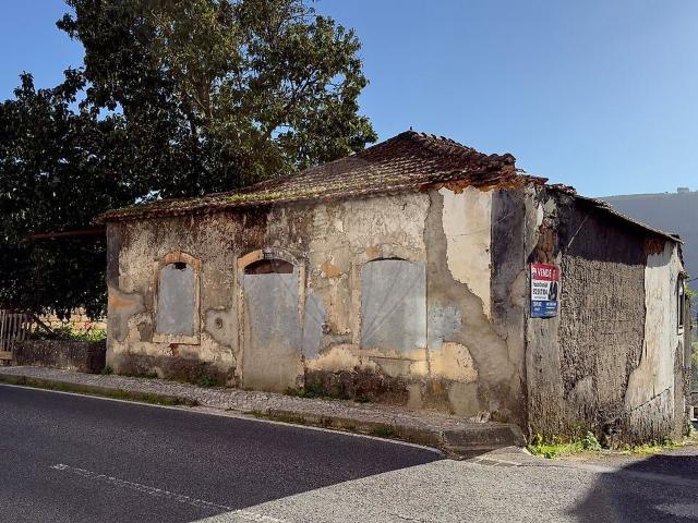 Moradia T3 à venda em Mira de Aire, Porto de Mós RE/MAX Portugal