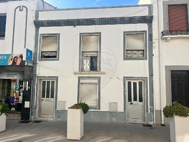 Moradia T3 à venda em Nossa Senhora da Vila, Nossa Senhora do Bispo e Silveiras, Montemor o Novo RE/MAX Portugal