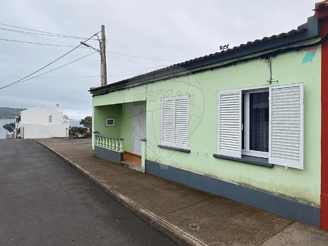 Moradia T3 à venda em Nossa Senhora do Rosário, Lagoa São Miguel RE/MAX Portugal