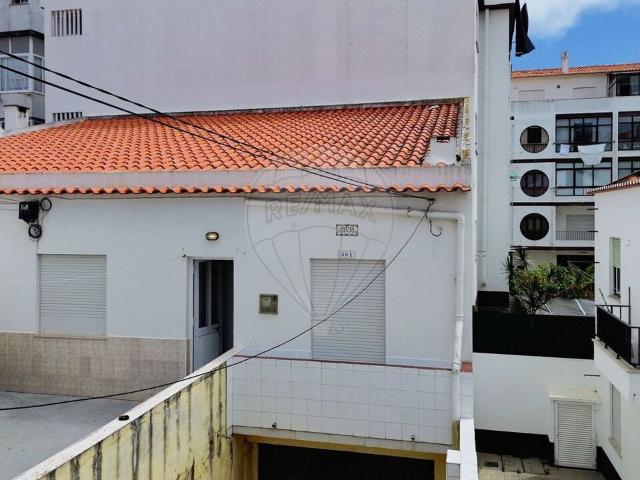 Moradia T3 à venda em Nazaré, Nazaré RE/MAX Portugal