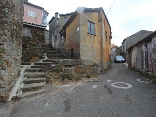 Moradia T3 à venda em Săo Mamede