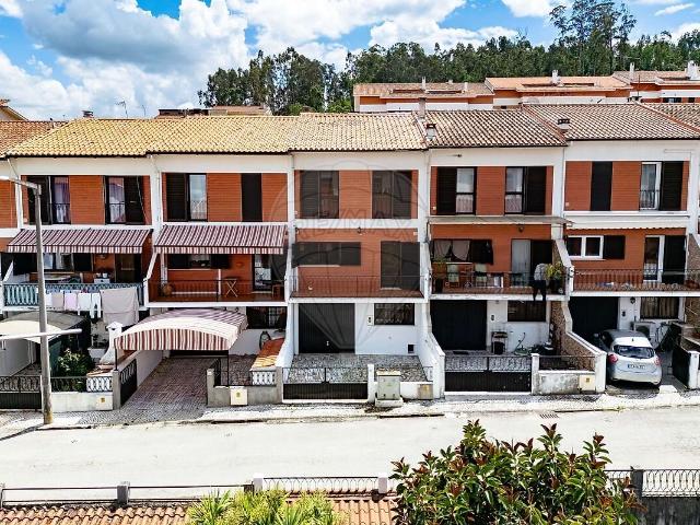Moradia T3 à venda em São Martinho do Bispo e Ribeira de Frades, Coimbra RE/MAX Portugal
