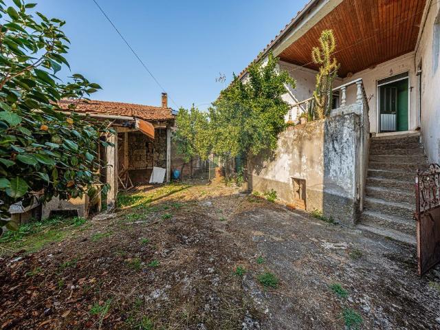 Moradia T3 à venda em São Miguel do Outeiro e Sabugosa, Tondela RE/MAX Portugal