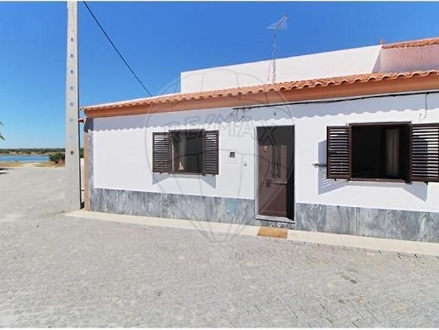 Moradia T3 à venda em São Bartolomeu do Outeiro e Oriola, Portel RE/MAX Portugal