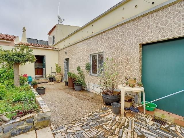 Moradia T3 à venda em São Bartolomeu de Messines, Silves RE/MAX Portugal