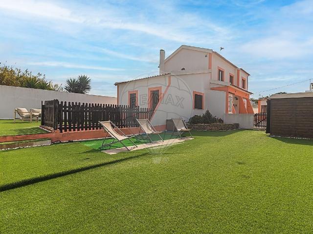 Moradia T3 à venda em São João das Lampas e Terrugem, Sintra RE/MAX Portugal