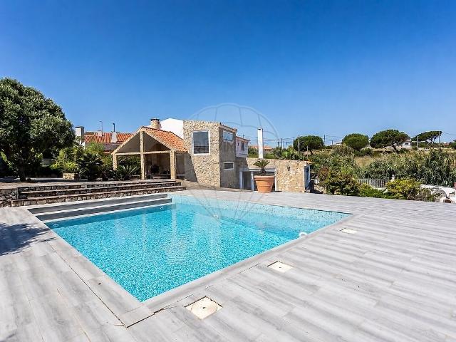 Moradia T3 à venda em São João das Lampas e Terrugem, Sintra RE/MAX Portugal