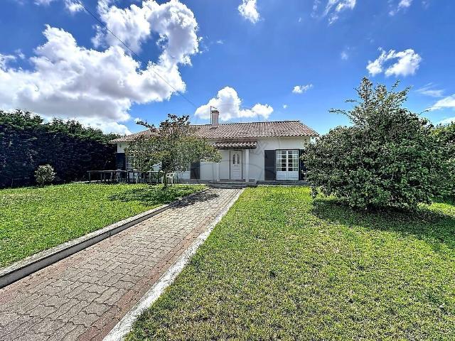 Moradia T3 à venda em Salvaterra de Magos e Foros de Salvaterra, Salvaterra de Magos RE/MAX Portugal