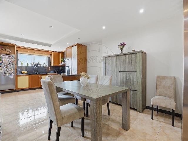 Moradia T3 à venda em Sanguedo, Santa Maria da Feira RE/MAX Portugal