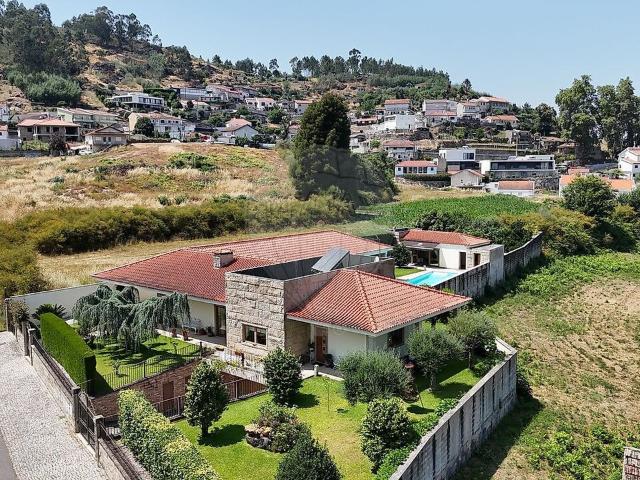 Moradia T3 à venda em Santa Eulália, Vizela RE/MAX Portugal