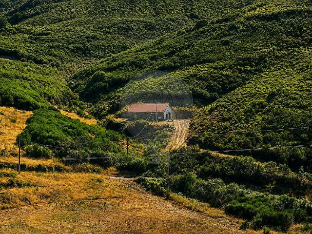 Moradia T3 à venda em Santa Maria, Manteigas RE/MAX Portugal