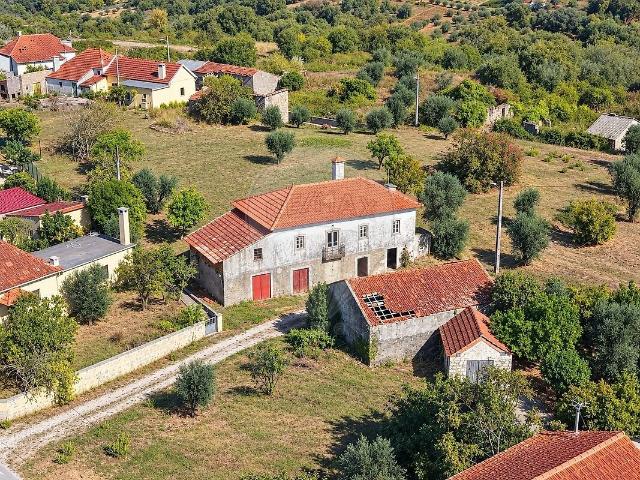 Moradia T3 à venda em Santiago e São Simão de Litém e Albergaria dos Doze, Pombal RE/MAX Portugal