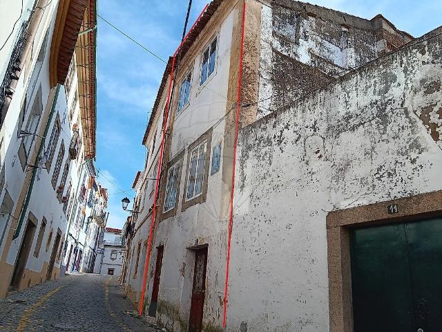 Moradia T3 à venda em Sé e São Lourenço, Portalegre RE/MAX Portugal