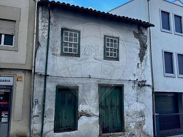 Moradia T3 à venda em Sé, Santa Maria e Meixedo, Bragança RE/MAX Portugal