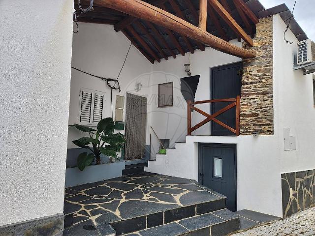 Moradia T3 à venda em Seia