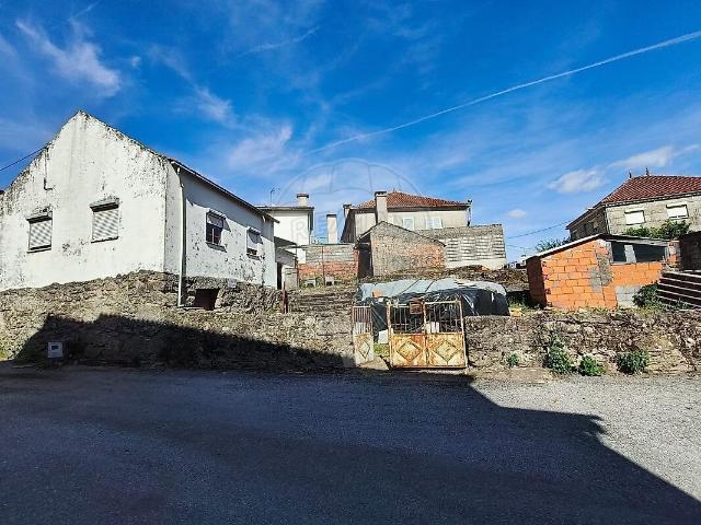 Moradia T3 à venda em Silvã de Cima, Sátão RE/MAX Portugal
