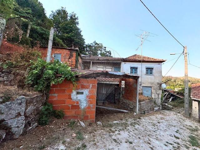 Moradia T3 à venda em Sul, São Pedro do Sul RE/MAX Portugal