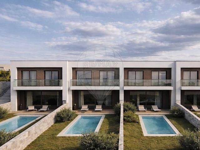 Moradia T3 à venda em Póvoa de Lanhoso Nossa Senhora do Amparo, Póvoa de Lanhoso RE/MAX Portugal