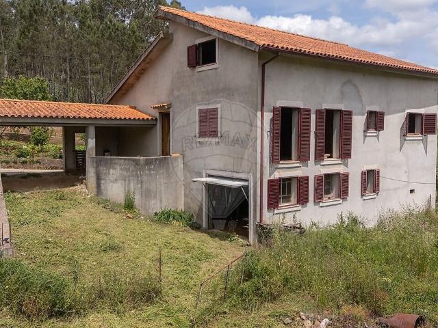 Moradia T3 à venda em Poiares Santo André, Vila Nova de Poiares RE/MAX Portugal