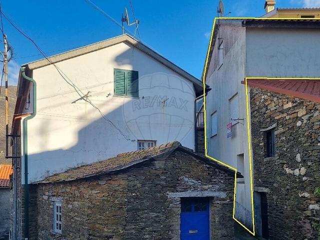 Moradia T3 à venda em Pomares, Arganil RE/MAX Portugal
